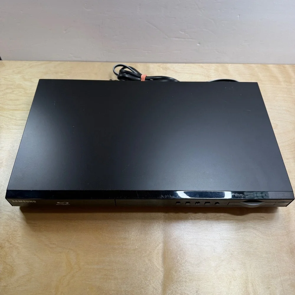Samsung Home Theater HT-EM35 DVD/Blu-ray Player HDMI Anynet+ Main Unit No Remote